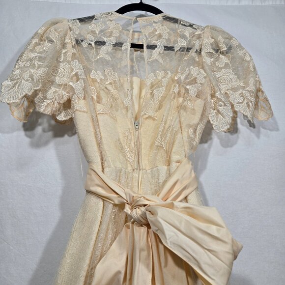 Vintage ILGWU UNION MADE Fairy Modern Edwardian CREAM Wedding Gown Dress Size 4. - Picture 8 of 17